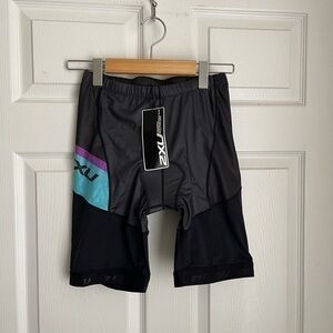 NWT 2XU women custom endurance tri short